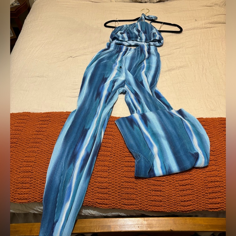 Two piece Walmart set blue and white